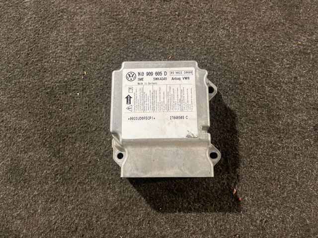 bontott VW GOLF V Légzsák Elektronika