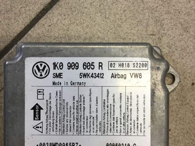 bontott VW GOLF V Légzsák Elektronika