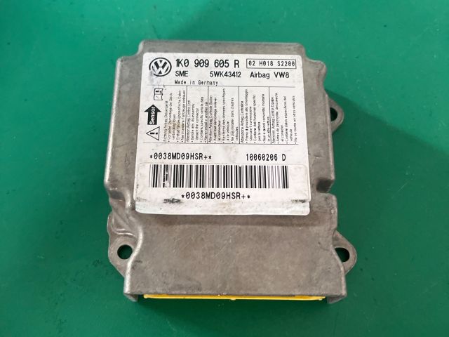 bontott VW GOLF V Légzsák Elektronika