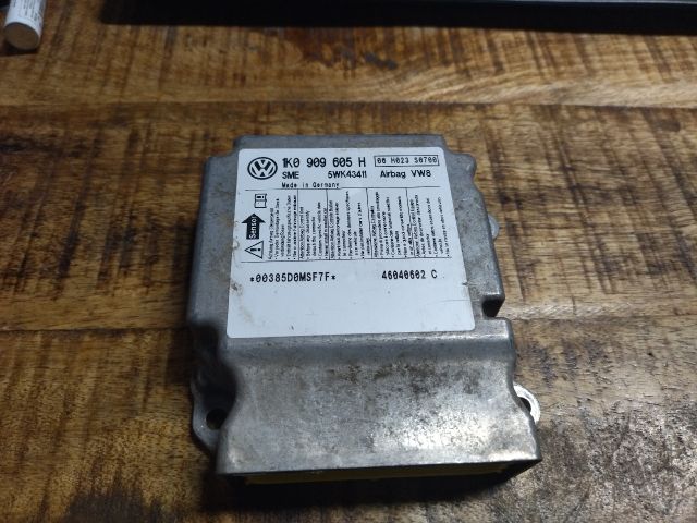 bontott VW GOLF V Légzsák Elektronika