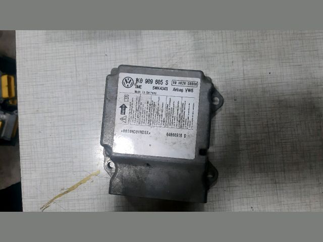 bontott VW GOLF V Légzsák Elektronika