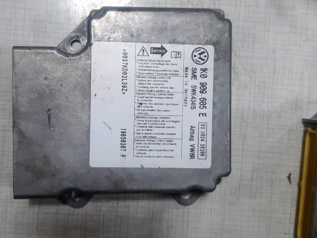 bontott VW GOLF V Légzsák Elektronika