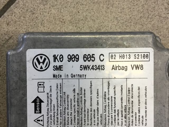 bontott VW GOLF V Légzsák Elektronika