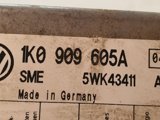 bontott VW GOLF V Légzsák Elektronika