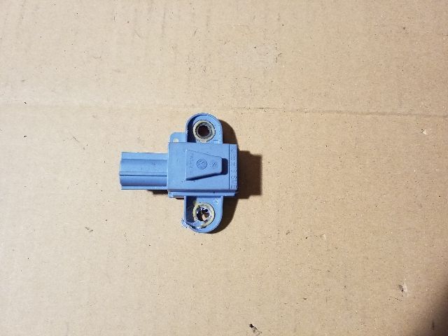 bontott VW GOLF V Légzsák Indító Modul Oldallégzsák