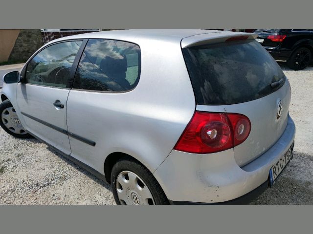 bontott VW GOLF V Levélrács