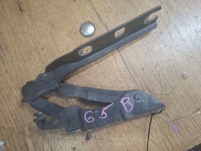 bontott VW GOLF V Motorháztető Bal Zsanér