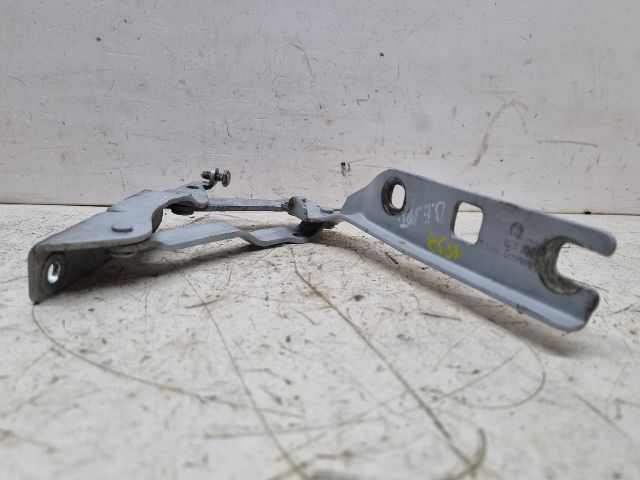 bontott VW GOLF V Motorháztető Bal Zsanér