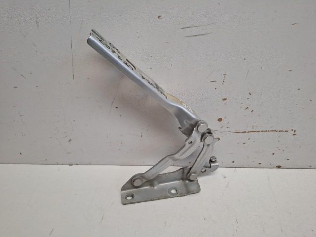 bontott VW GOLF V Motorháztető Bal Zsanér