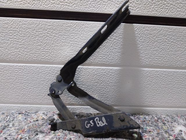 bontott VW GOLF V Motorháztető Bal Zsanér