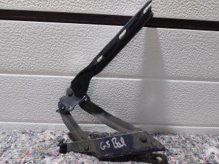 bontott VW GOLF V Motorháztető Bal Zsanér