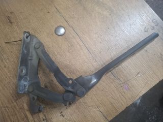 bontott VW GOLF V Motorháztető Bal Zsanér