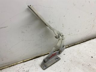 bontott VW GOLF V Motorháztető Bal Zsanér