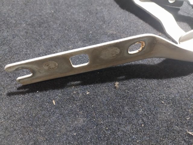 bontott VW GOLF V Motorháztető Bal Zsanér