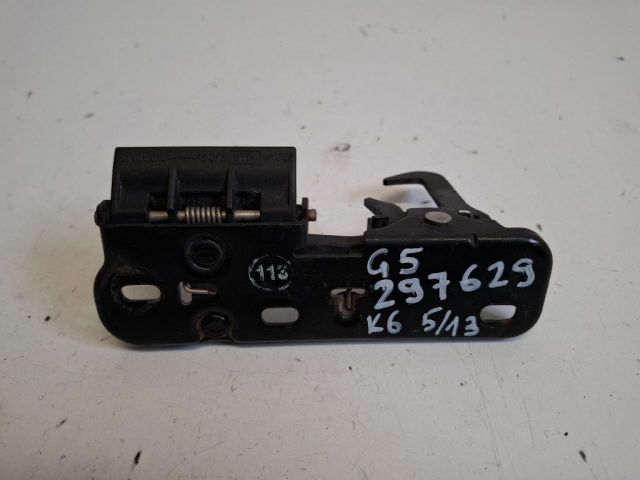 bontott VW GOLF V Motorháztető Biztonsági Kampó