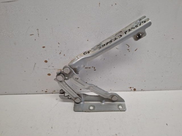 bontott VW GOLF V Motorháztető Jobb Zsanér