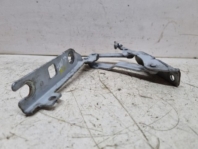 bontott VW GOLF V Motorháztető Jobb Zsanér