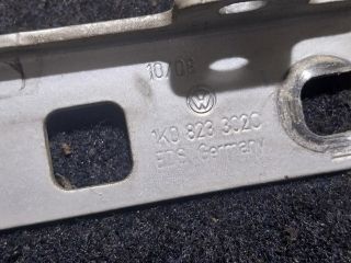 bontott VW GOLF V Motorháztető Jobb Zsanér