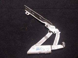 bontott VW GOLF V Motorháztető Jobb Zsanér