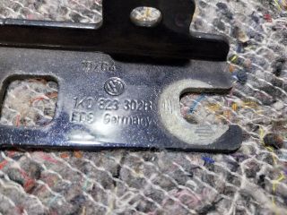 bontott VW GOLF V Motorháztető Jobb Zsanér