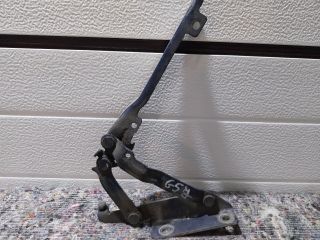 bontott VW GOLF V Motorháztető Jobb Zsanér