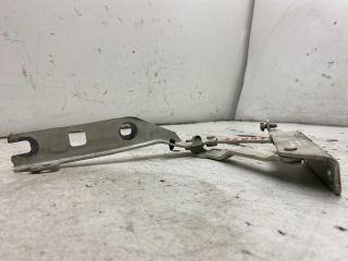 bontott VW GOLF V Motorháztető Jobb Zsanér