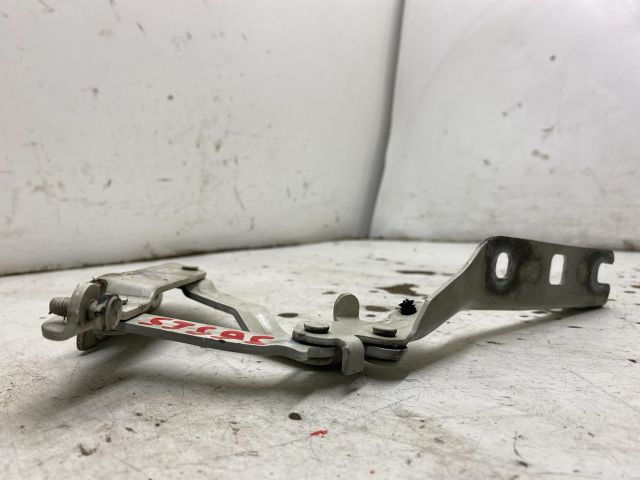 bontott VW GOLF V Motorháztető Jobb Zsanér