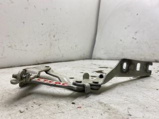 bontott VW GOLF V Motorháztető Jobb Zsanér