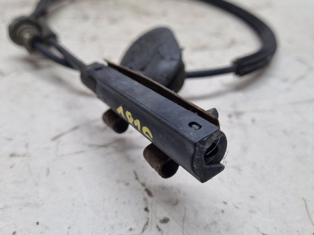 bontott VW GOLF V Motorháztető Nyitó Bowden