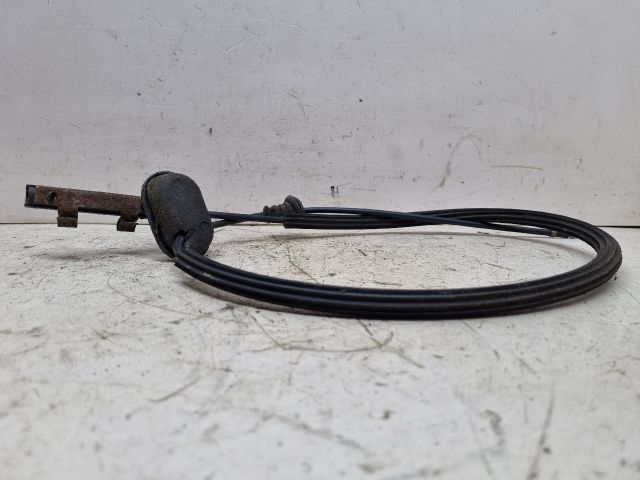 bontott VW GOLF V Motorháztető Nyitó Bowden