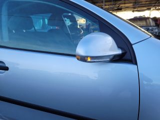 bontott VW GOLF V Motorháztető Nyitó Kar / Gomb