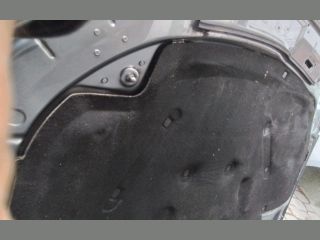 bontott VW GOLF V Motorháztető Szigetelés