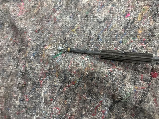 bontott VW GOLF V Motorháztető Zárszerkezet