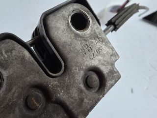 bontott VW GOLF V Motorháztető Zárszerkezet