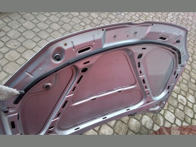 bontott VW GOLF V Motorháztető