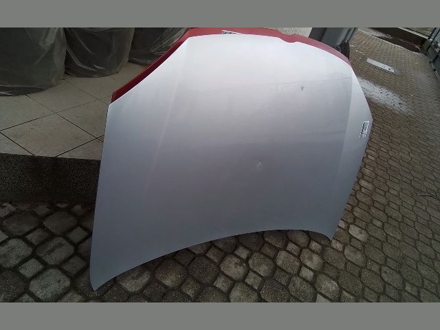 bontott VW GOLF V Motorháztető