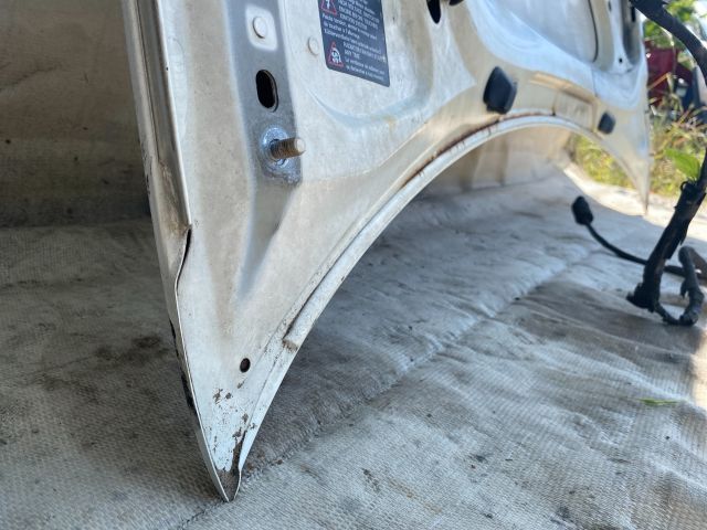 bontott VW GOLF V Motorháztető