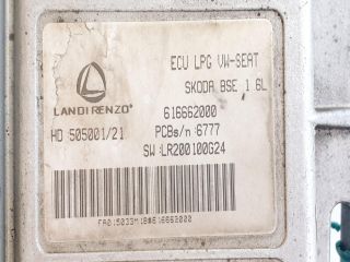 bontott VW GOLF V Motorvezérlő