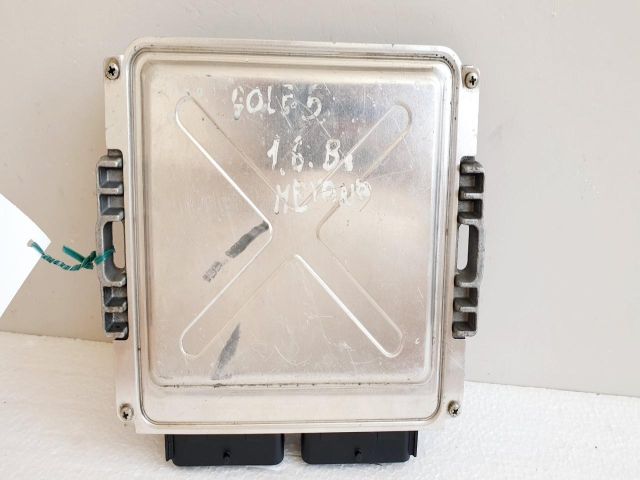 bontott VW GOLF V Motorvezérlő