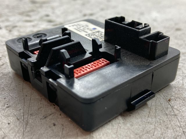 bontott VW GOLF V Multikormány Elektronika