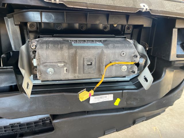 bontott VW GOLF V Műszerfal Héj