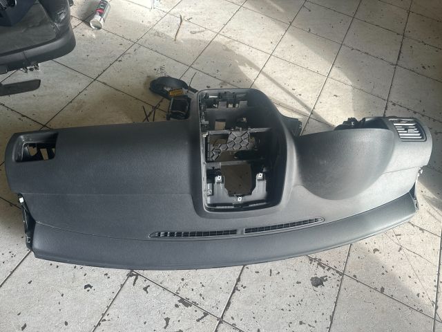 bontott VW GOLF V Műszerfal Héj