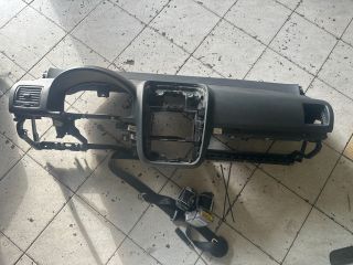 bontott VW GOLF V Műszerfal Héj