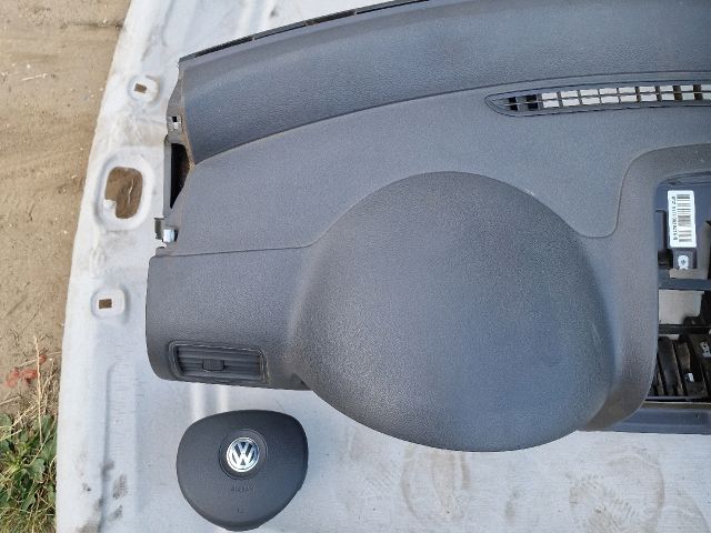 bontott VW GOLF V Műszerfal Héj