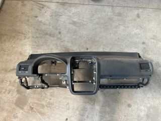 bontott VW GOLF V Műszerfal Héj