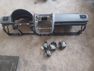 bontott VW GOLF V Műszerfal Héj