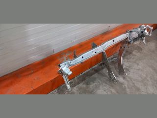 bontott VW GOLF V Műszerfal Tartó Vas