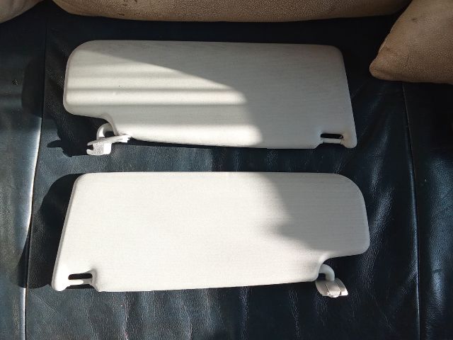 bontott VW GOLF V Napellenző Pár