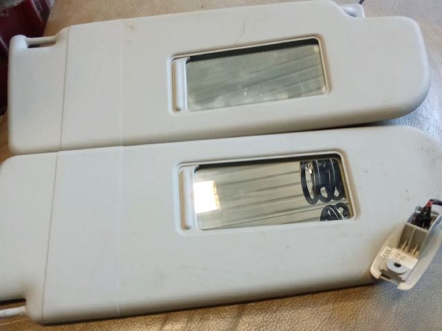 bontott VW GOLF V Napellenző Pár