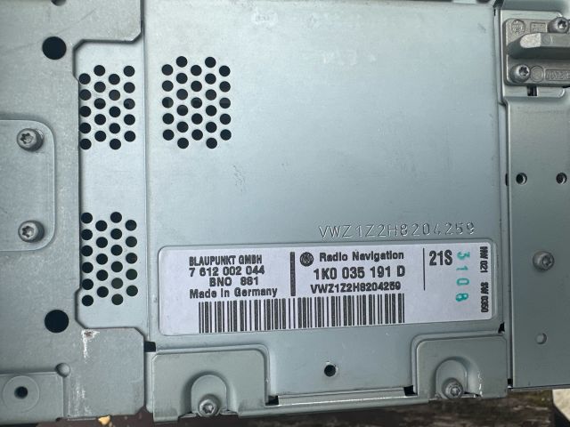 bontott VW GOLF V Navigációs Fejegység